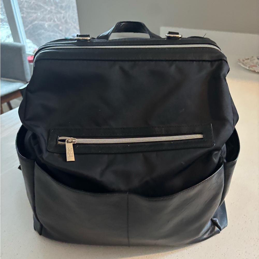 BEIS Diaper Bag Backpack- includes changing mat - image 1